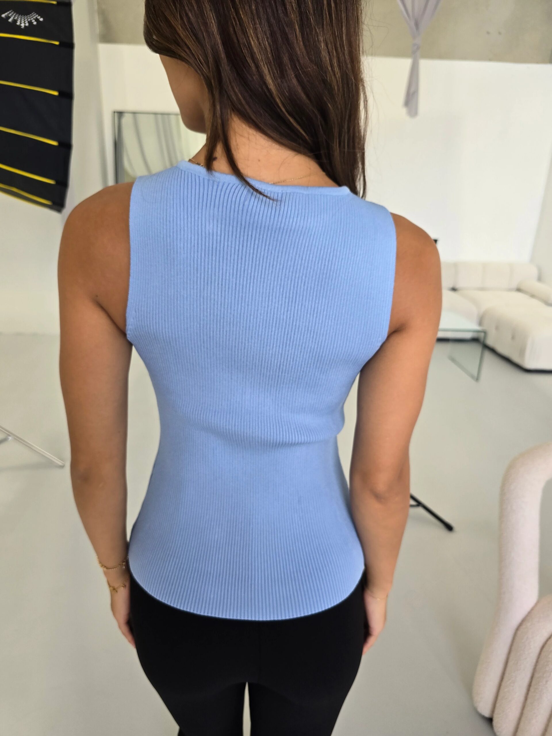 Sleeveless Knit Button-Up Top - Image 4